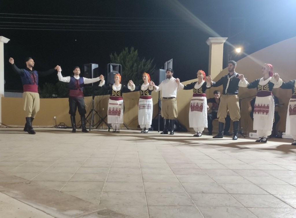 Π.Ο «ΖΗΔΡΟΣ»: Φωτογραφίες και βίντεο από την παράστασή τους στα&nbsp;Πολεμίδια